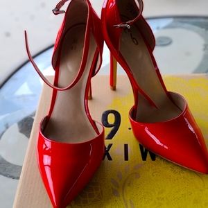 MIX No. 6 red heels 7.5